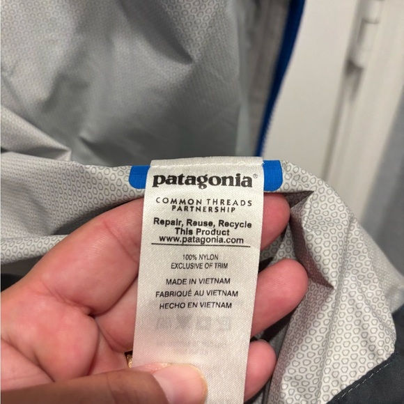 Patagonia Torrentshell 3L Rain Jacket Mens XL Waterproof H2No Outdoor Hiking - Picture 4 of 4